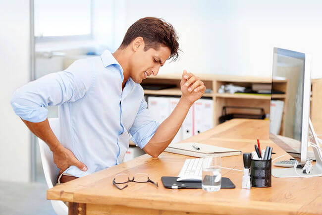 không nên đứng, ngồi quá lâu khi bị viêm tinh hòa n