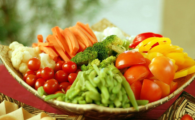 tăng cường chất xơ cho trẻ em có hiện tượng đi ị ra máu