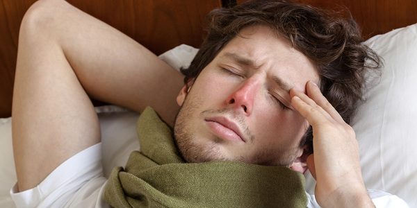 Triệu chứng viêm tinh hoàn sau khi bị quai bị